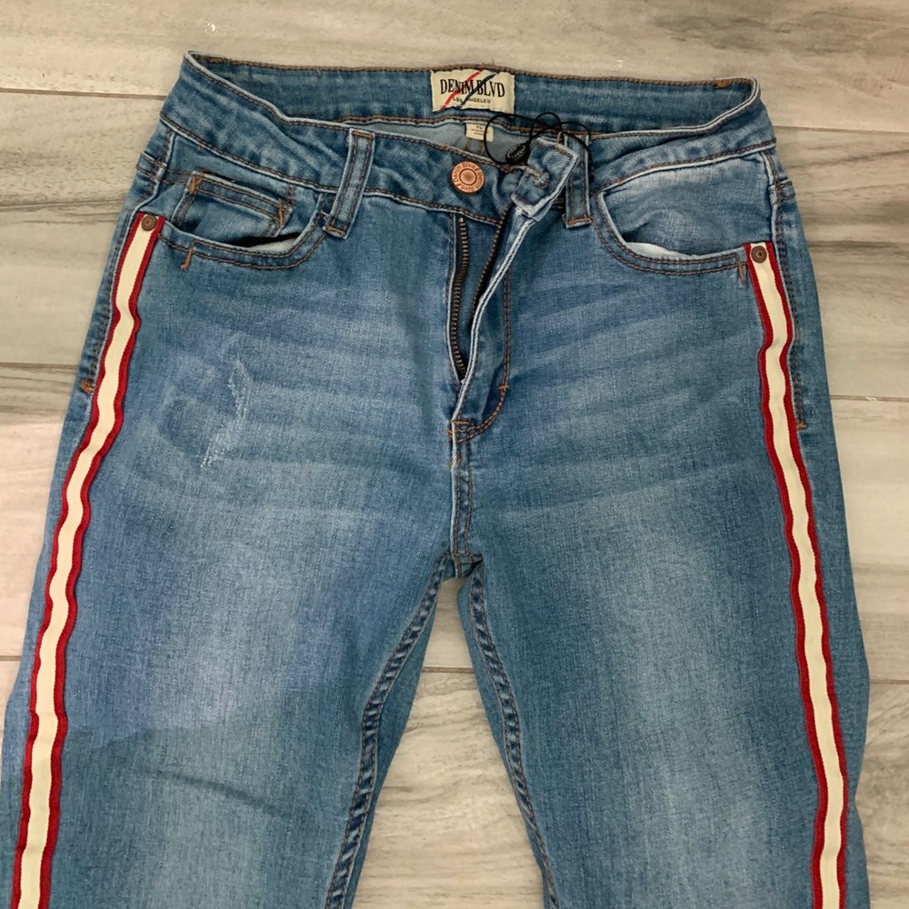 Straight/ Skinny Cut Jeans